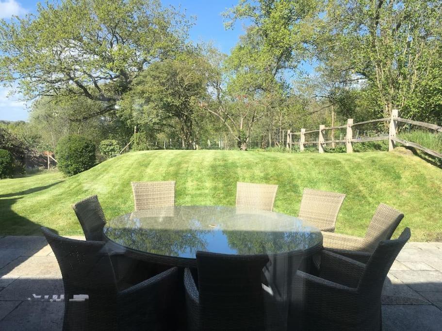 Chestnut Cottage, New Forest, Village Holiday home *