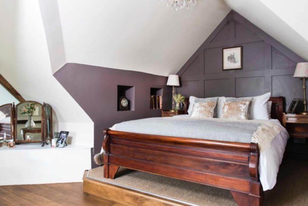 Chestnut Cottage, New Forest, Village *